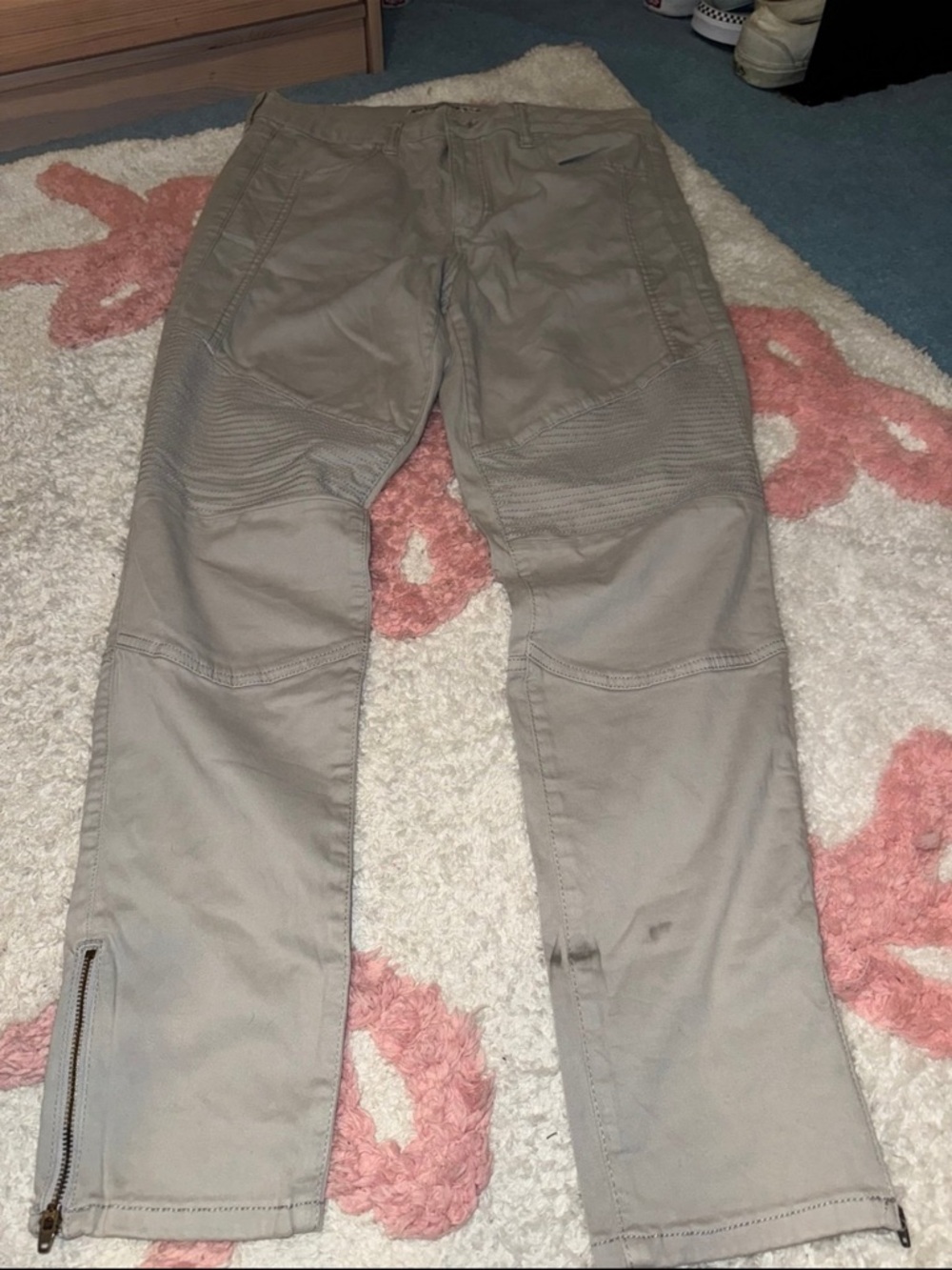 American Eagle Outfitters Women's Skinny Jeans in Taupe